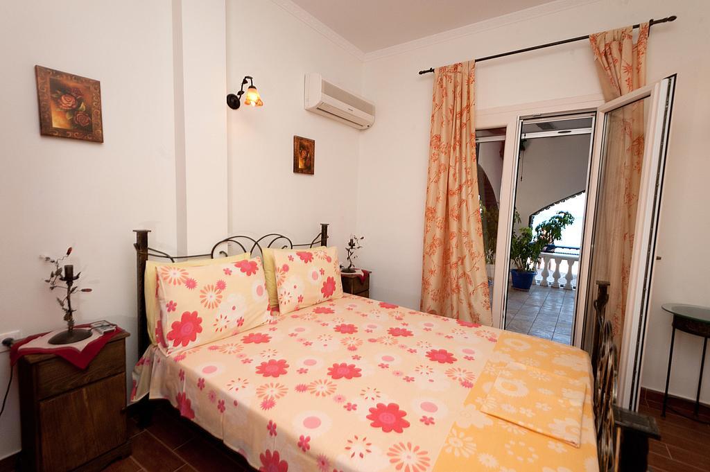Sweet Memories Beach Houses Mesongi Exterior photo